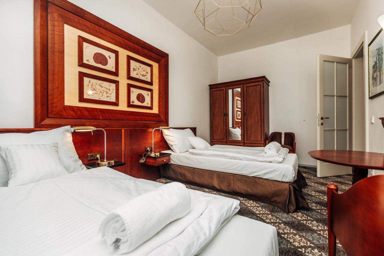 Hotel La Bohemia Карловы Вары Экстерьер фото