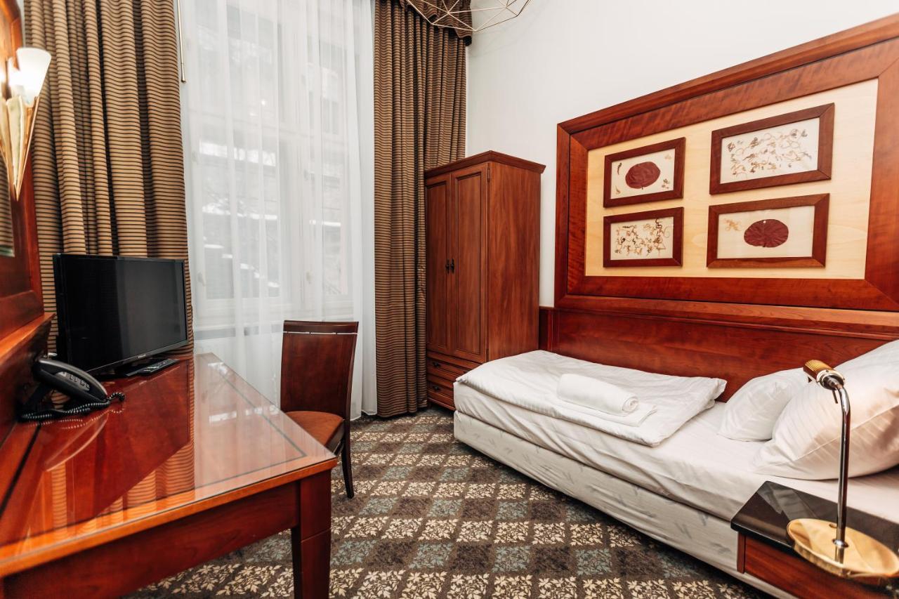 Hotel La Bohemia Карловы Вары Экстерьер фото